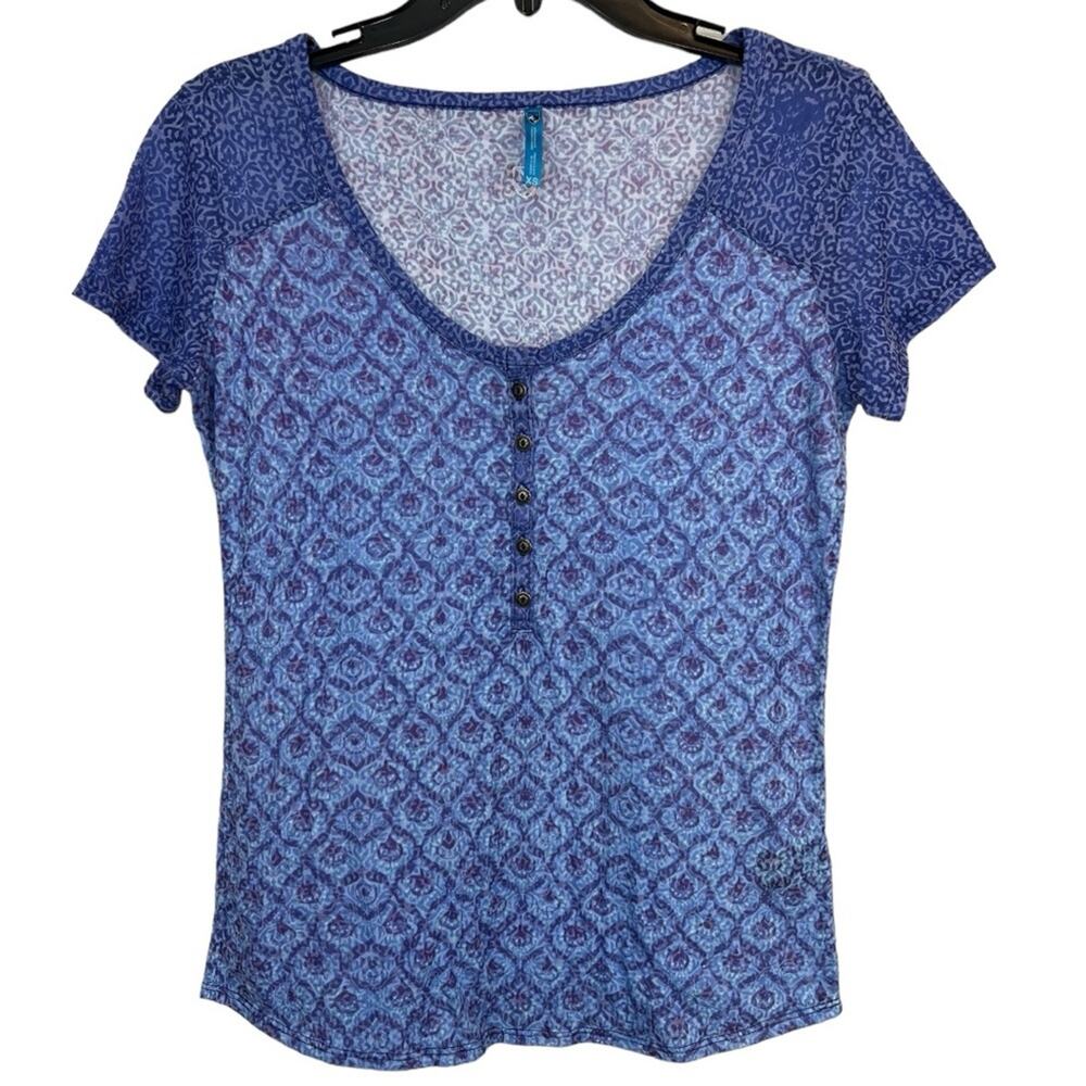 Kuhl Kortina Henley Shirt Womens Vista Blue Geo Print Semi Sheer Short Sleeve